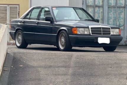 Mercedes-Benz 190 297.169 km 22.500 € Frankfurt am Main 60385