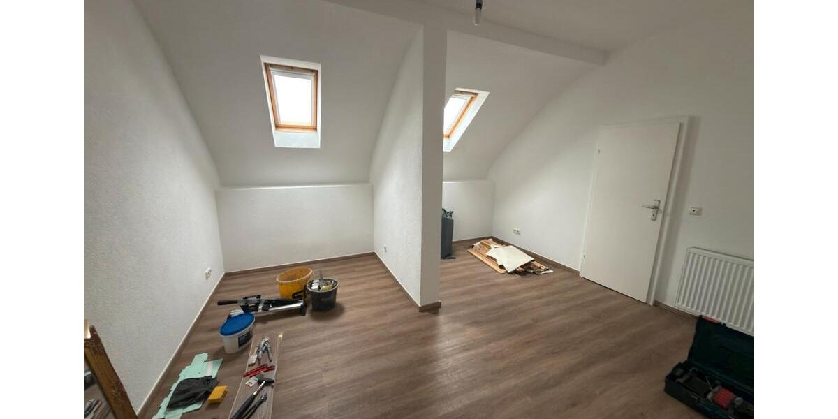 Doppelhaushälfte Münster (Hessen) - 7 Zimmer, 195 m&sup2;, 2.450&euro; | Angebot:26048023