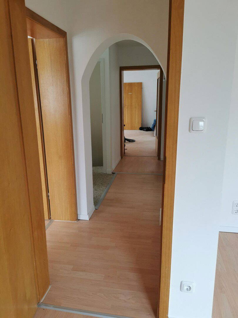 PROVISIONSFREI! Modernisierte Helle 3,5 Zimmer Wohnung mit Carport und Vorgarten 3 zimmer
