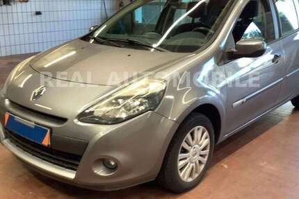 Renault Clio 97.000 km 4.900 &euro; Frankfurt 65933
