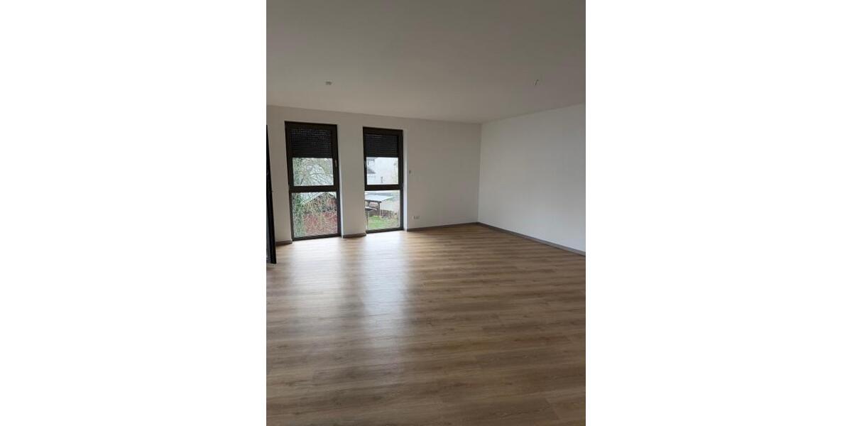 Etagenwohnung Bensheim - 3 Zimmer, 110 m&sup2;, 1.100&euro; | Angebot:26446281
