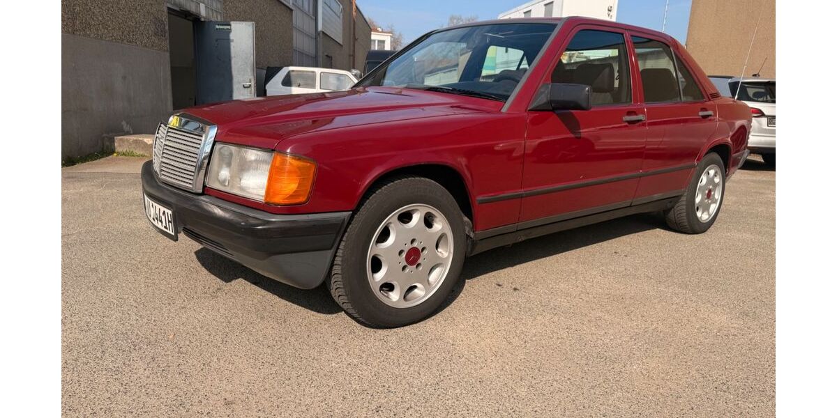 Mercedes-Benz 190 199.800 km 5.500 &euro; FRANKFURT 65933