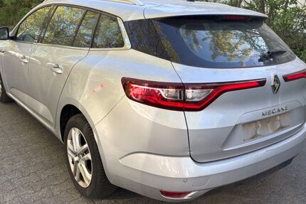 Renault Megane 166.197 km 6.783 &euro; Frankfurt am Main 60389