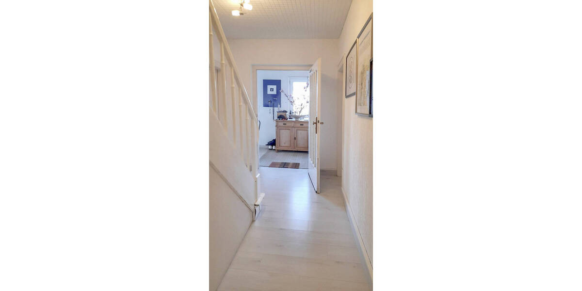 Mehrfamilienhaus, Wohnhaus Rödermark Urberach - 8 Zimmer, 171 m&sup2;, 1.600&euro; | Angebot:26376907