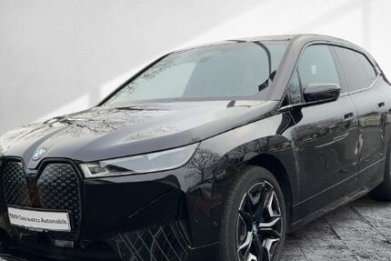 BMW iX 17.083 km 49.966 &euro; Frankfurt 60314