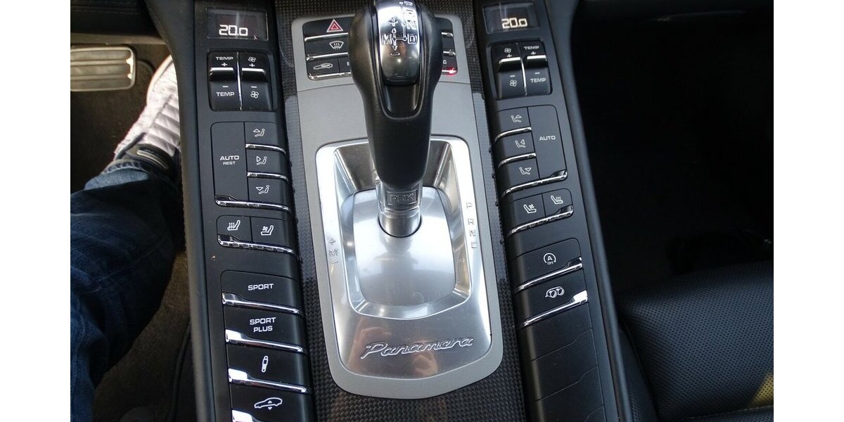 Porsche Panamera 4 GTS Bi-Xenon, Klappe, Luft, PDK, Chrono 184.608 km 27.890 &euro; Rodgau 63110