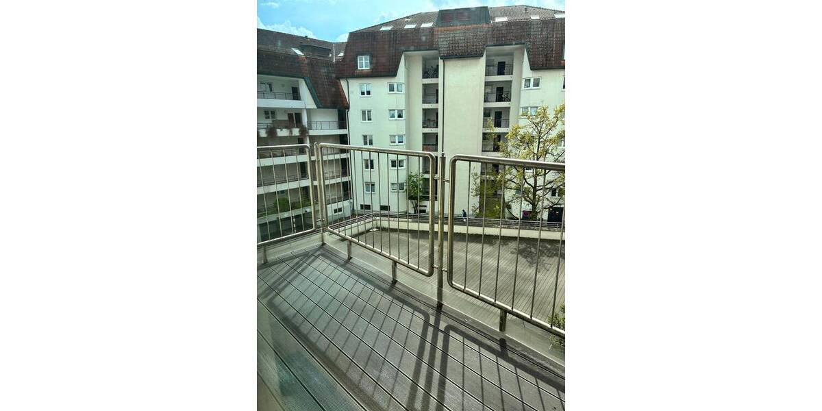 Etagenwohnung Frankfurt am Main Westend-Nord - 2 Zimmer, 82 m&sup2;, 1.539&euro; | Angebot:26393100