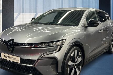 Renault Megane E-TECH 21.049 km 25.890 € Frankfurt / Main 60314