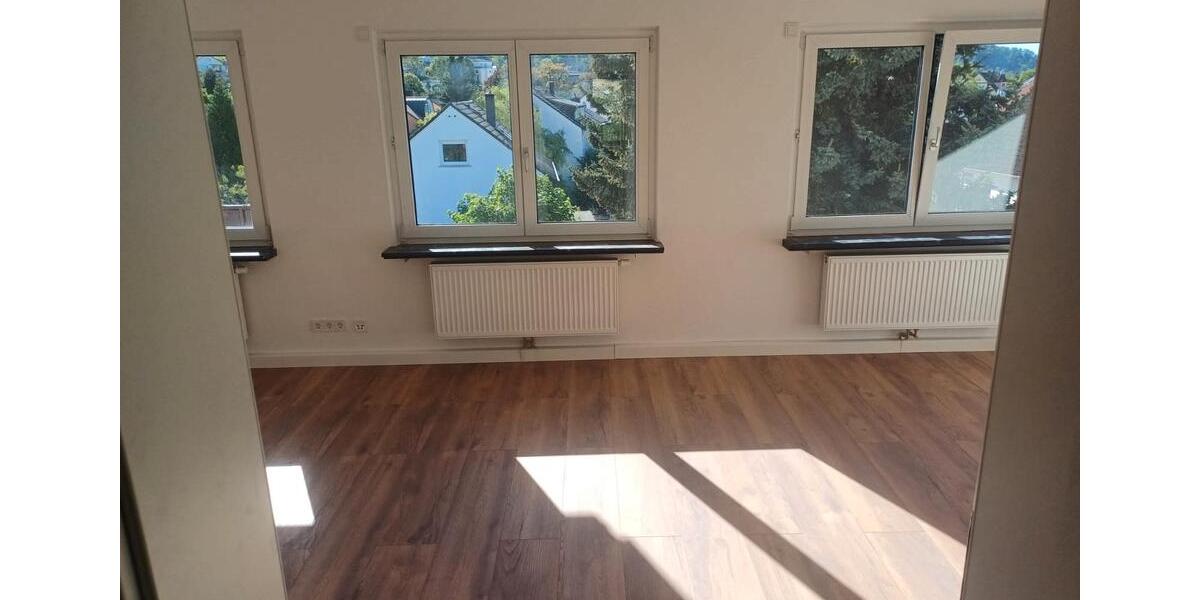 Etagenwohnung Bensheim - 3 Zimmer, 84 m&sup2;, 1.050&euro; | Angebot:26623580