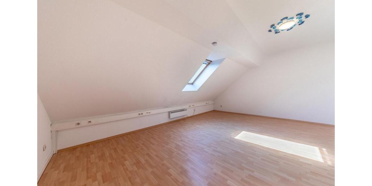 Reihenhaus Harxheim - 5 Zimmer, 141 m&sup2;, 2.000&euro; | Angebot:26364653
