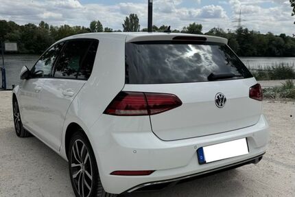 VW Golf 113.409 km 18.500 &euro; Kelsterbach 65451