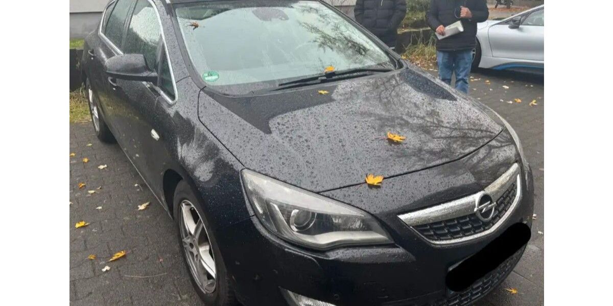 Opel Astra 203.500 km 2.999 &euro; Offenbach 63075