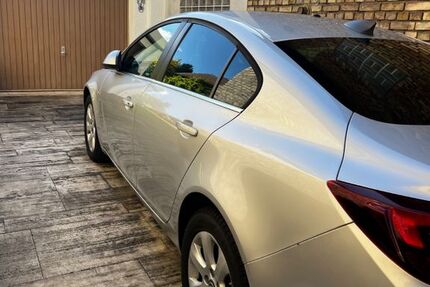 Opel Insignia 46.200 km 13.850 &euro; Ginsheim-Gustavsburg 65462