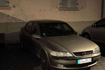 Opel Vectra 67.000 km 1.500 &euro; hochheim 65239