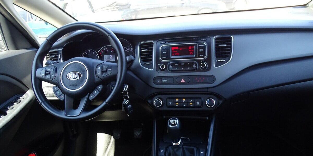 Kia Carens 1,6l Edition 7, Klima, 7-Sitzer, Sitzheizun 46.244 km 13.990 &euro; Rodgau 63110