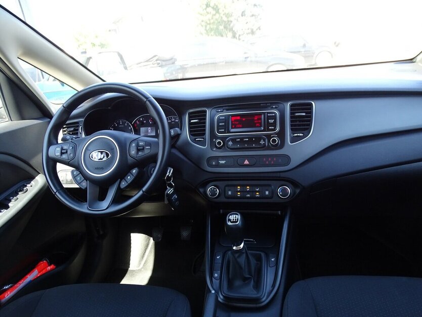 Kia Carens 1,6l Edition 7, Klima, 7-Sitzer, Sitzheizun 46.244 km 14.790 € Rodgau 63110