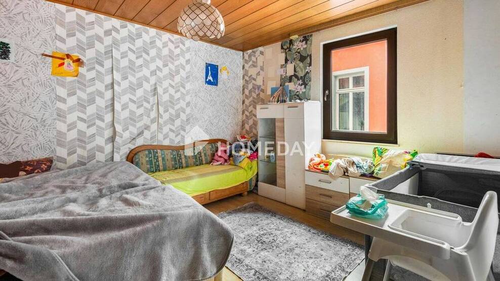 Charmantes Zweifamilienhaus in ruhiger Lage
