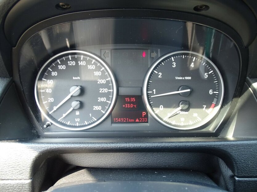 BMW X1 1.8l i sDrive, Steptronic, Sitzheizung, PDC hin 154.921 km 8.990 € Rodgau 63110