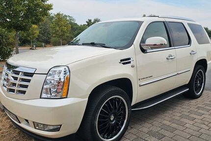 Cadillac Escalade 166.500 km 14.999 &euro; Mörfelden-Walldorf 64546