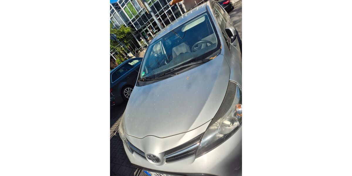Toyota Verso 217.000 km 8.990 &euro; Frankfurt 60439