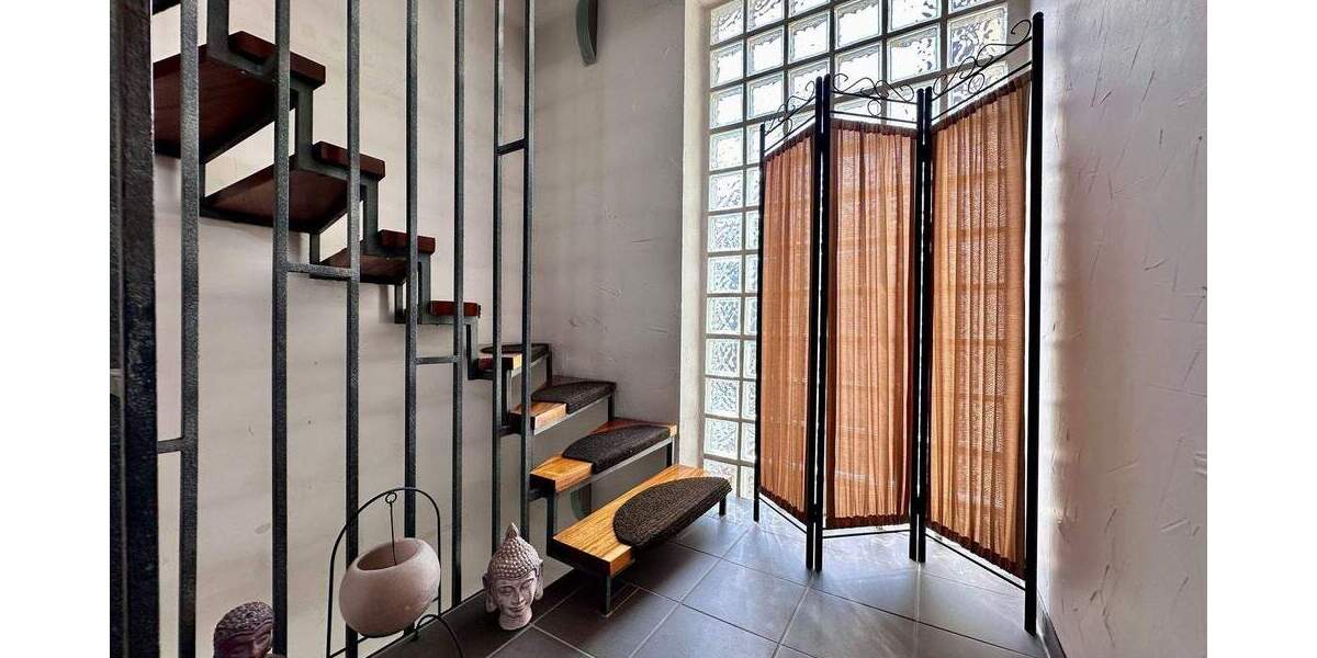 Mehrfamilienhaus, Wohnhaus Frankfurt am Main Schwanheim - 369.000&euro; | Angebot:24876147