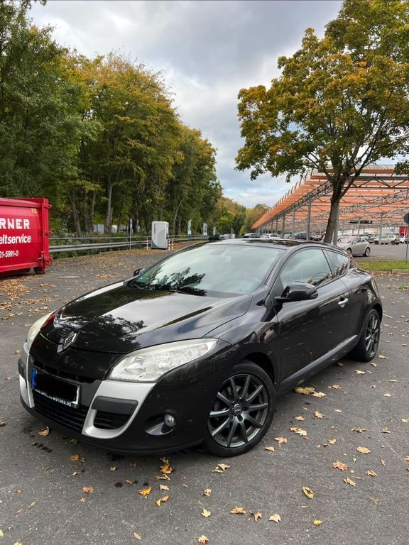 Renault Megane 156.000 km 5.199 € Frankfurt am Main 60326