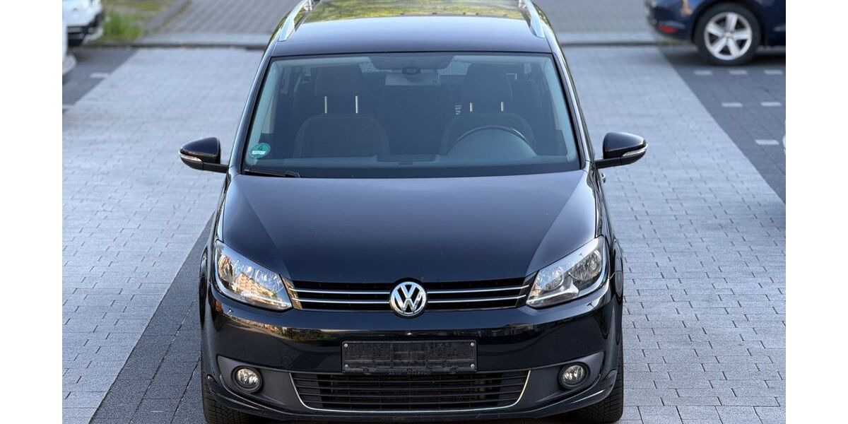 VW Touran 136.000 km 8.499 &euro; Offenbach am Main 63069