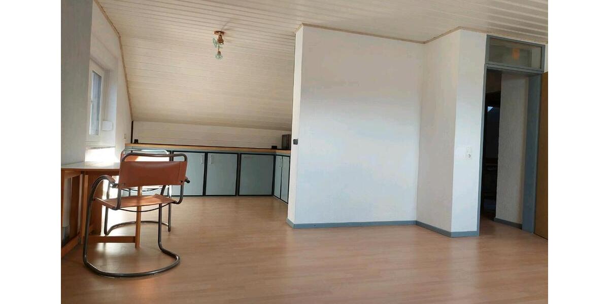 Dachgeschoßwohnung Rüsselsheim am Main - 1 Zimmer, 40 m&sup2;, 490&euro; | Angebot:26490270