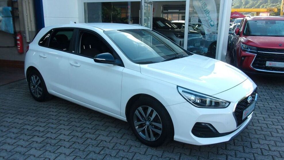 i30