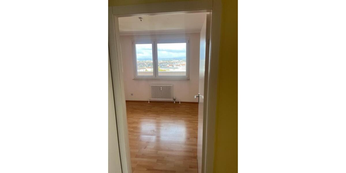 Etagenwohnung Hochheim am Main - 2 Zimmer, 61 m&sup2;, 180.000&euro; | Angebot:27068474