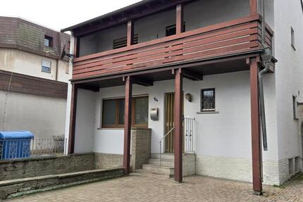 Haus Raunheim - 5 Zimmer, 130 m&sup2;, 1.980&euro; | Angebot:25436713