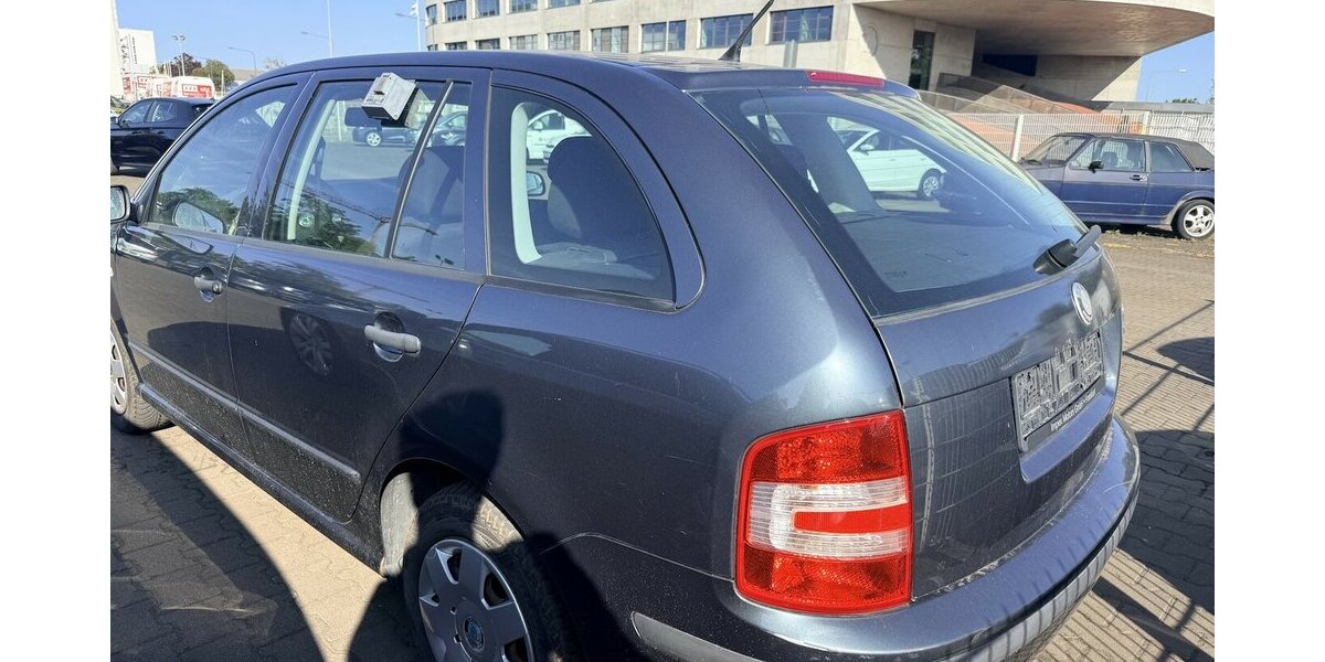 Skoda Fabia 1.2 Classic/Klima/mit TÜV 185.010 km 1.490 &euro; Frankfurt 60386