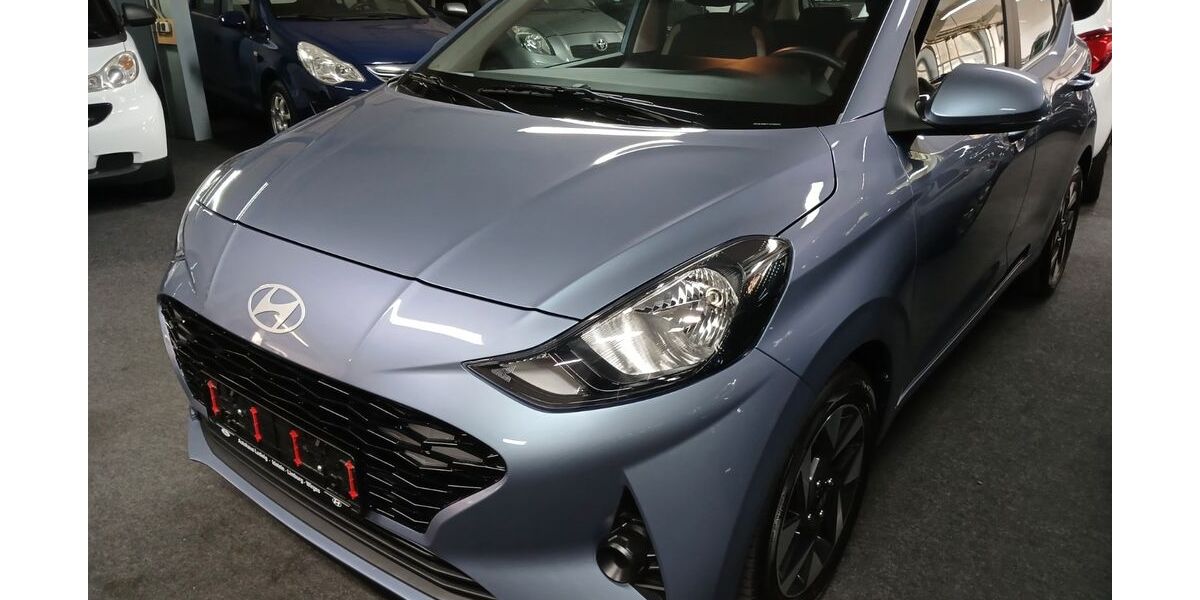 Hyundai i10 9.989 km 18.000 &euro; Rüsselsheim 65428