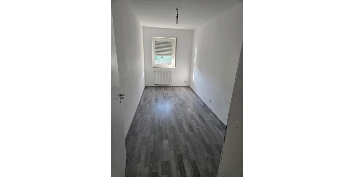 Erdgeschoßwohnung Raunheim - 4 Zimmer, 85 m&sup2;, 1.700&euro; | Angebot:25355622