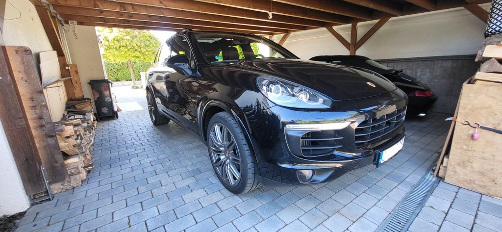 Porsche Cayenne 100.000 km 38.600 &euro; Obertshausen 63179