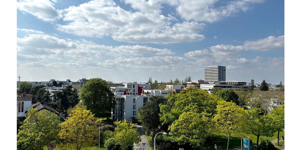 Helligkeit & Eichenholz: Barrierefreie 3-Zimmer-Wohnung mit West-Dachterrasse & Fernblick. - 3- Darmstadt Darmstadt/Vororte | Angebot:26221652