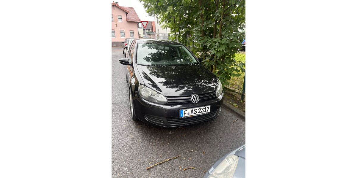 VW Golf 136.000 km 9.700 &euro; Frankfurt am Main 60435