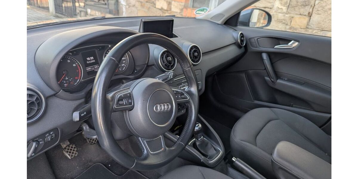 Audi A1 99.800 km 12.200 &euro; Offenbach 63069