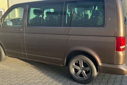 VW T5 Caravelle 166.600 km 21.500 &euro; Fränkisch -Crumbach 64407