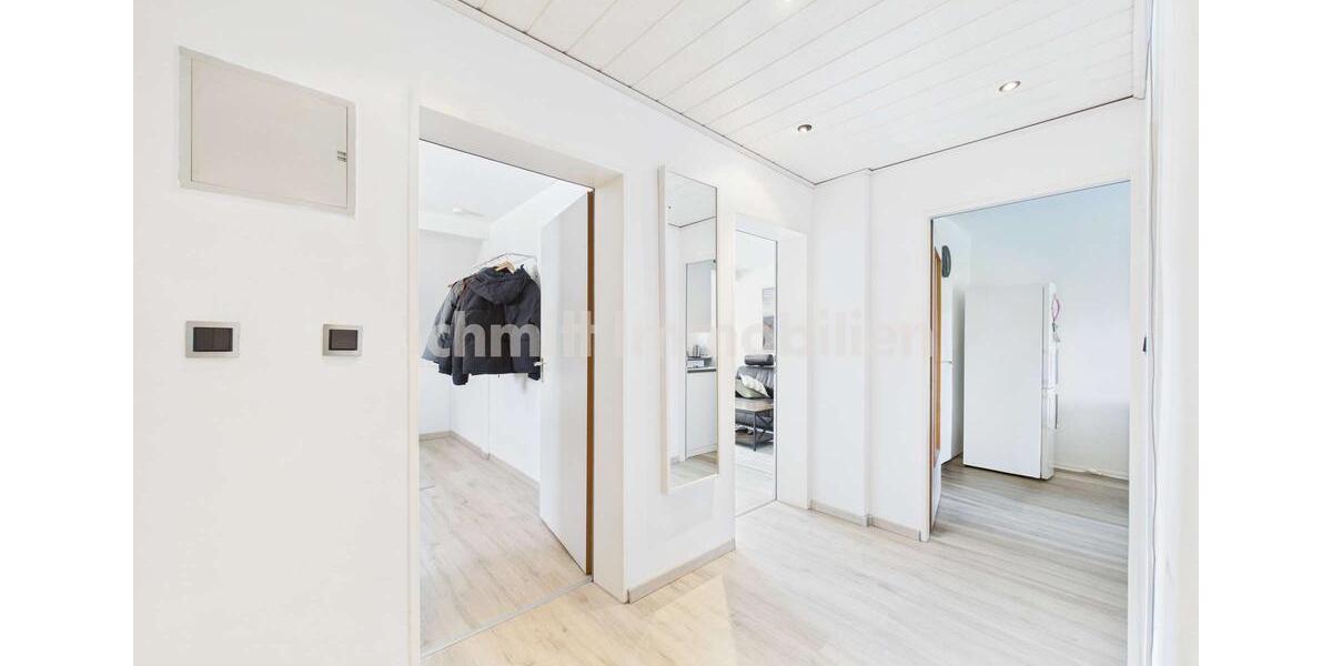 Dachgeschoßwohnung Frankfurt am Main West - 2 Zimmer, 52 m&sup2;, 735&euro; | Angebot:26365146