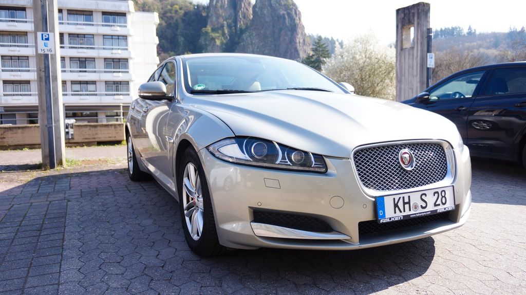 Jaguar XF 196.000 km 7.990 &euro; Frankfurt 60314