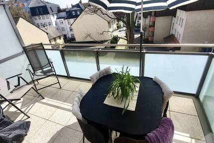 Charmante und top geschnittene Whg. mit schönem Südbalkon, Dielenboden etc. in ruhiger Lage Bornheims 3 zimmer