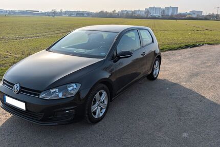VW Golf 146.000 km 5.500 &euro; Dietzenbach 63128