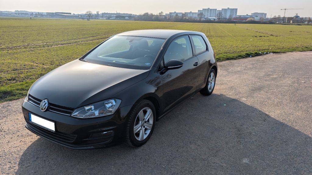 VW Golf 146.000 km 5.500 &euro; Dietzenbach 63128