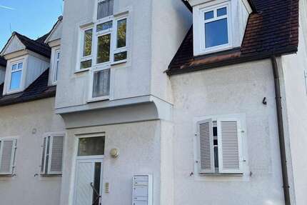 Haus zum Kaufen in Groß-Gerau 470.000 € 244 m² 8 zimmer