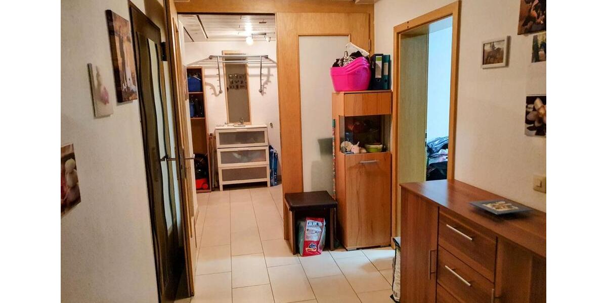 Etagenwohnung Riedstadt - 3 Zimmer, 84 m&sup2;, 750&euro; | Angebot:25351552