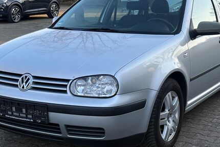 VW Golf 168.000 km 3.498 &euro; Rüsselsheim 65428