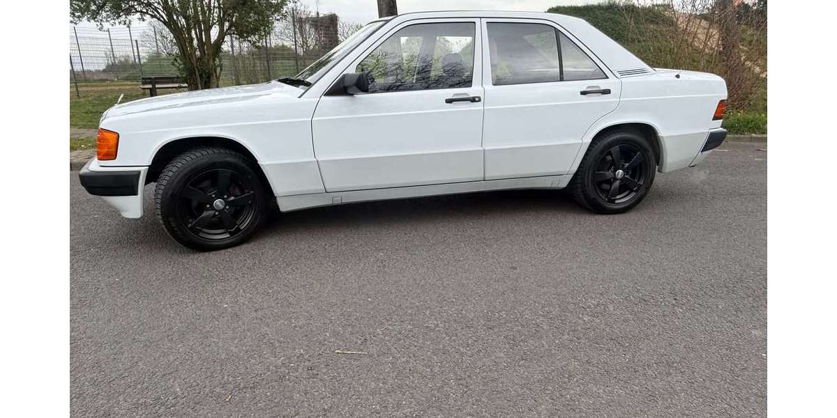 Mercedes-Benz 190 76.000 km 10.000 &euro; Hochheim am Main 65239
