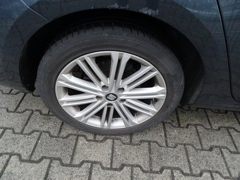 Leon ST 1,5l TGI (CNG) Xcellence, DSG, Navi, PDC,