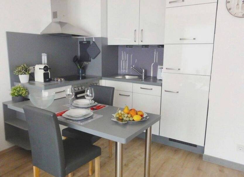 Voll möbliertes und hochwertig ausgestattetes 2 Zimmer Wohnung
